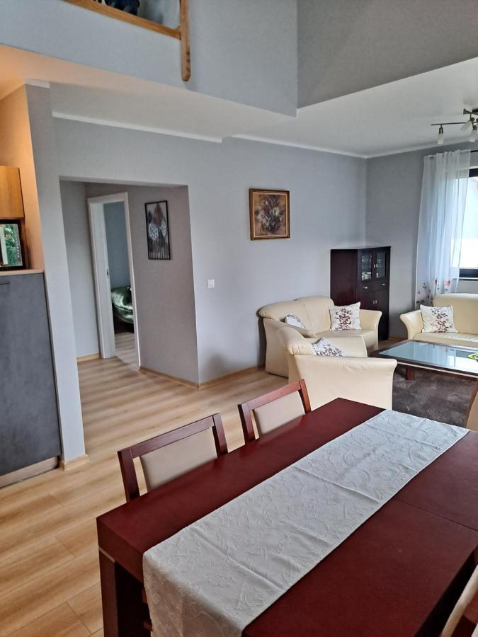 Appartamento Jelonek Jelenia Góra Esterno foto